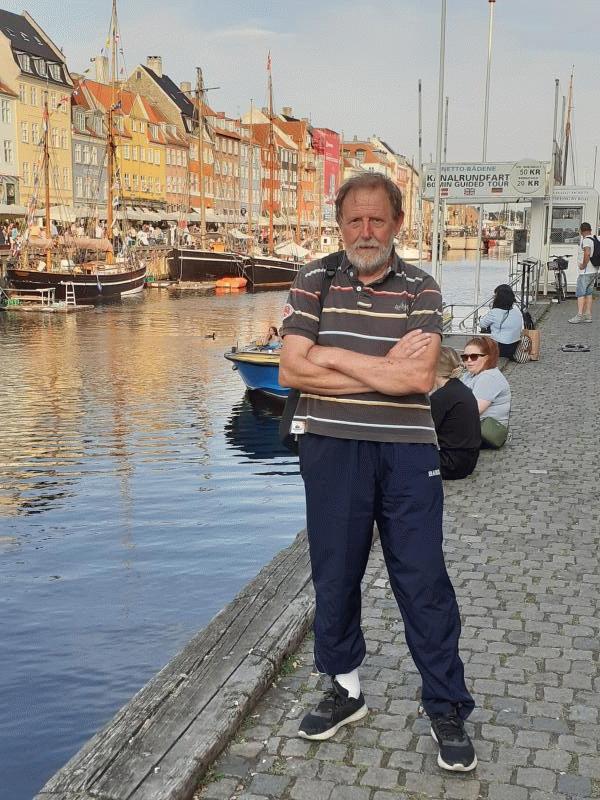 JEAN-CLAUDE  72 ans Saint Médard de Guizières