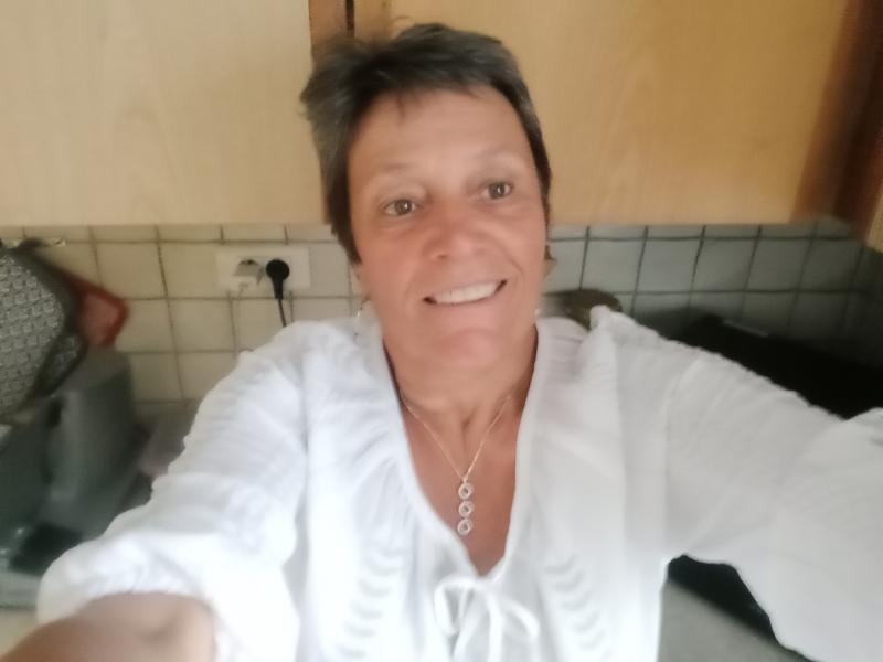 Nicole 62 ans Logelheim