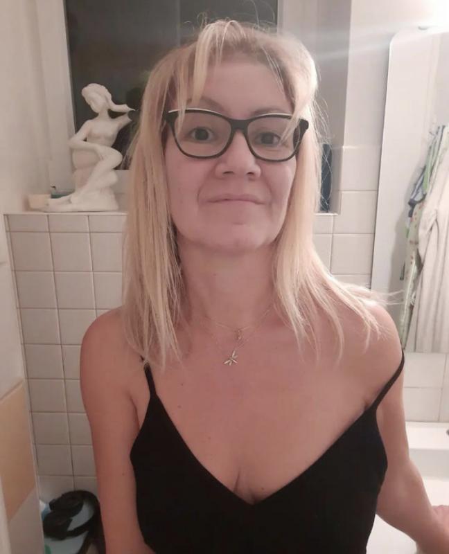 Shella 49 ans Bordeaux