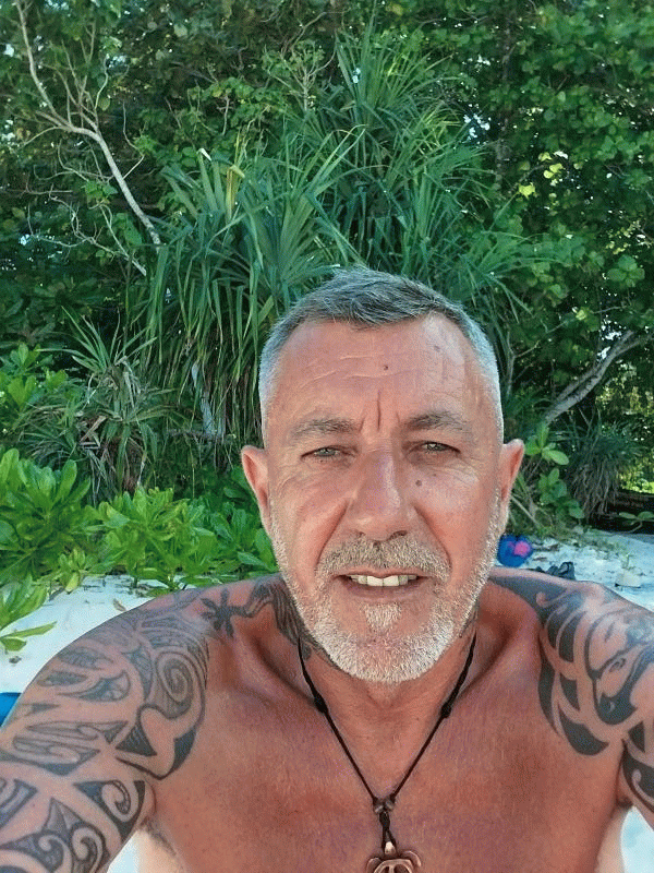 Christian  62 ans Contes