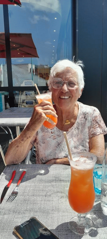 Michèle  78 ans marseille 4eme arrondisse