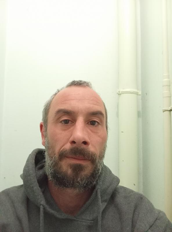 Julien  39 ans Trélazé