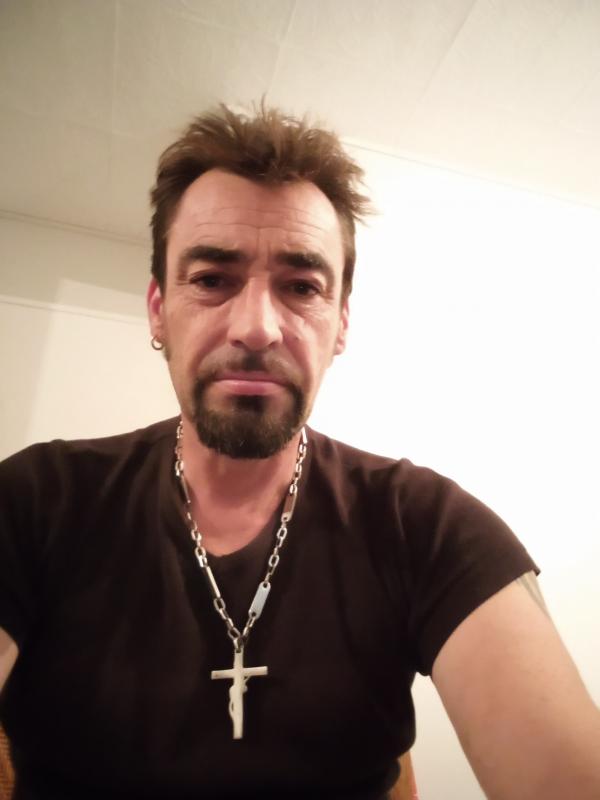 Mickaël  49 ans Redon