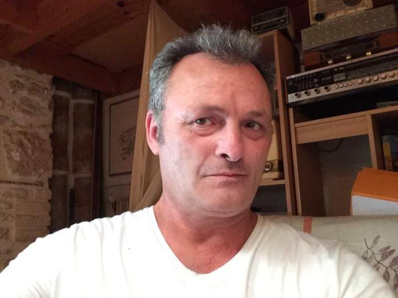 Luc 63 ans Colombes