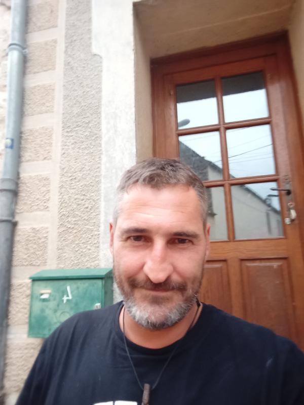 Gérald  41 ans Dijon