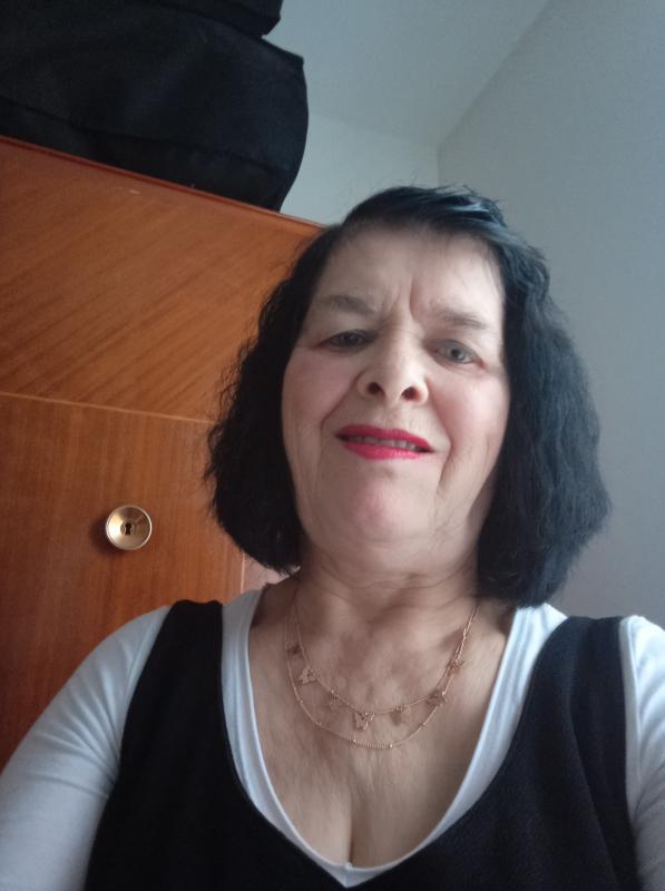 Micheline  69 ans Amiens