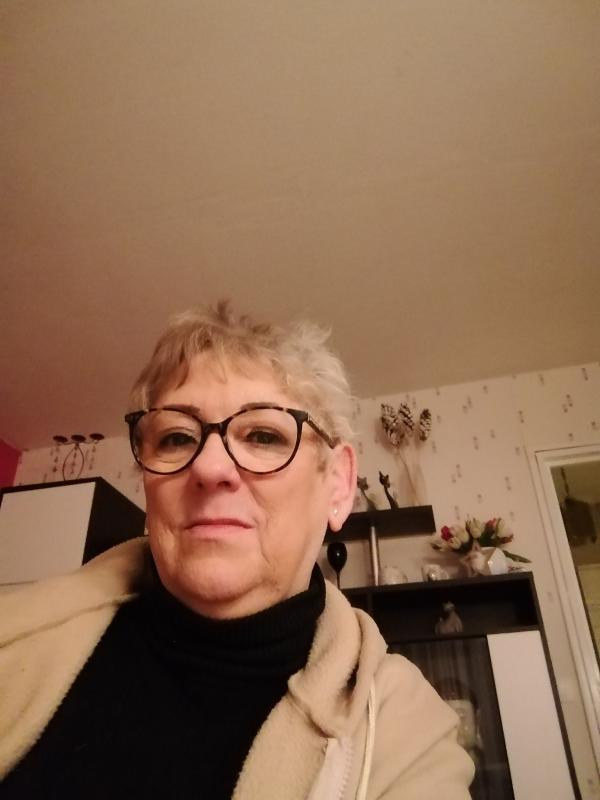 Sylvie 69 ans Ulis