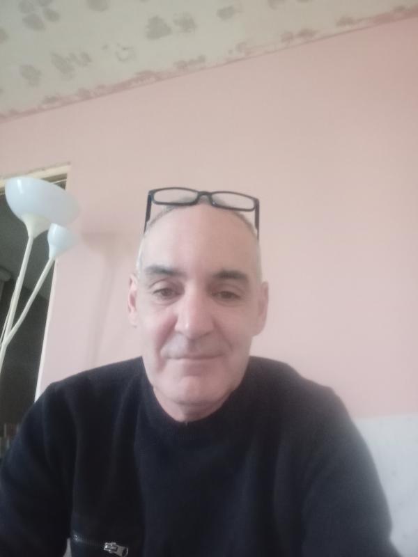 Kevin  56 ans Beauvais