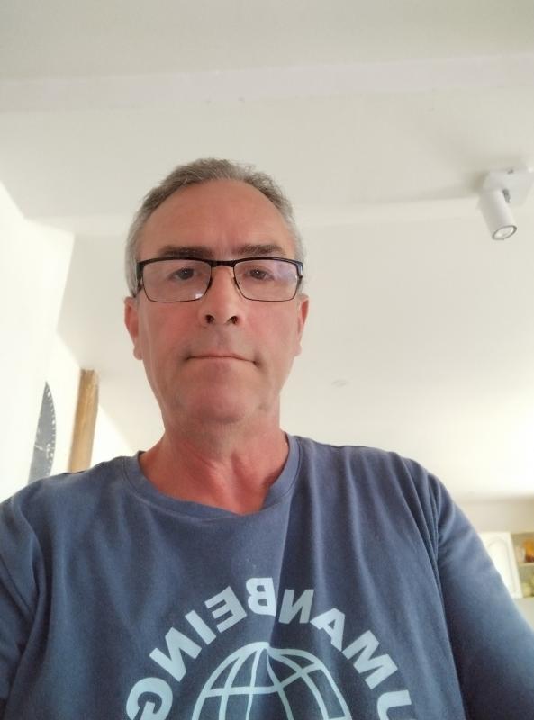 Franck  57 ans Aillant sur Tholon