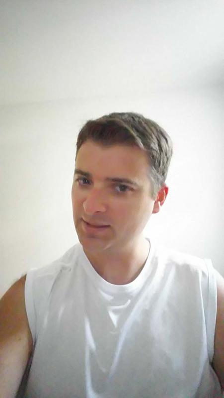 Anthony 32 ans Orléans