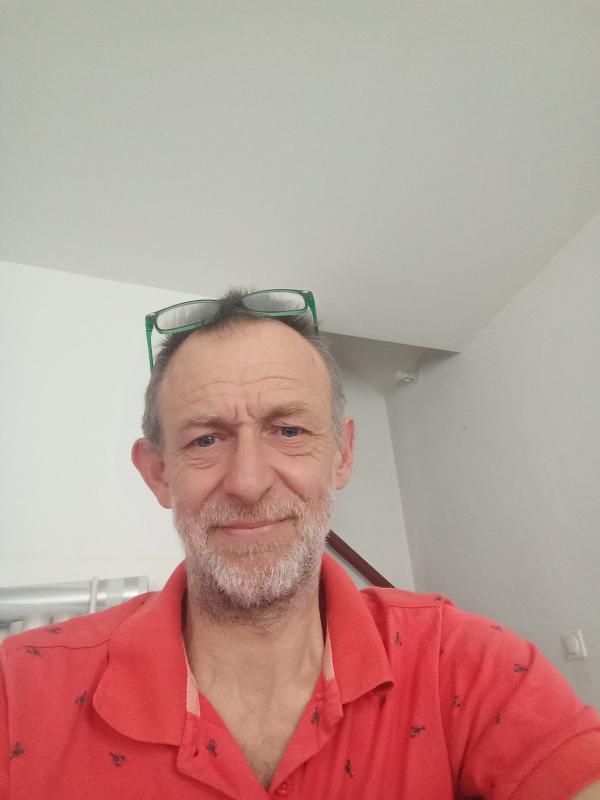 Eric 55 ans Bruay la Buissière