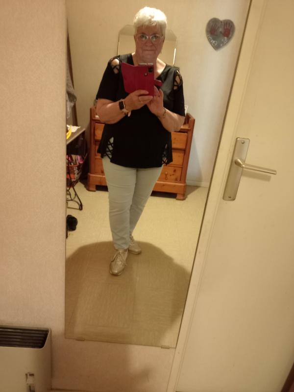 Marie  75 ans Colleville
