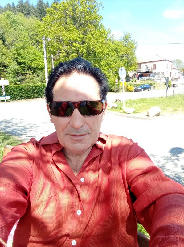 Joseph 57 ans Clermont Ferrand