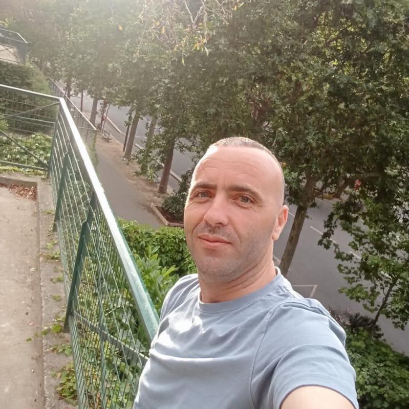 Sofane 36 ans Sevran