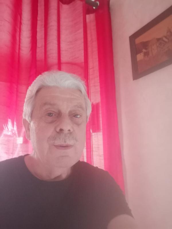 Daniel 70 ans paris 13eme arrondissement