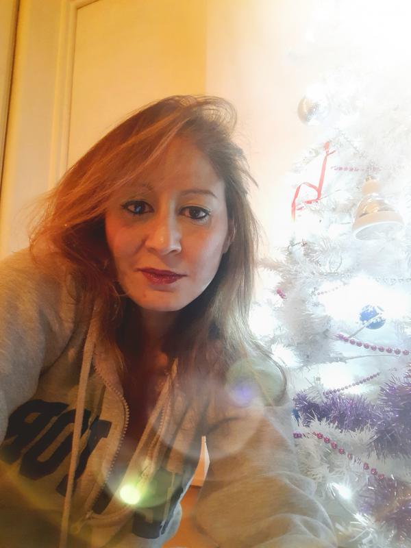 Viviane Soleil 44 ans paris 10eme arrondissement