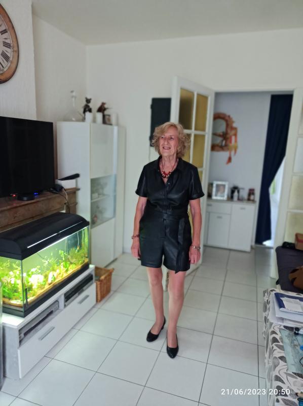 Mamie  71 ans Le Pouget