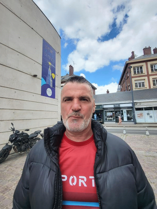 Carlos  58 ans Amiens