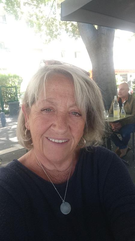 Isabelle  63 ans marseille 8eme arrondisse