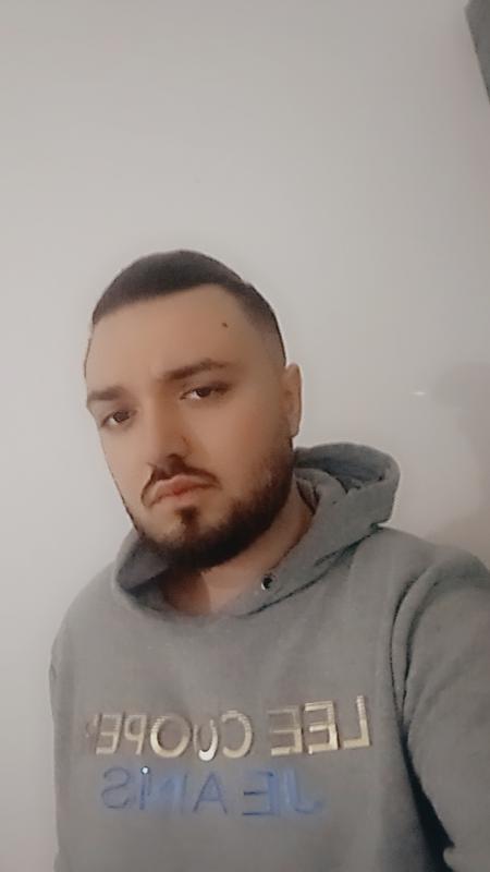 AzadH 24 ans Montrouge