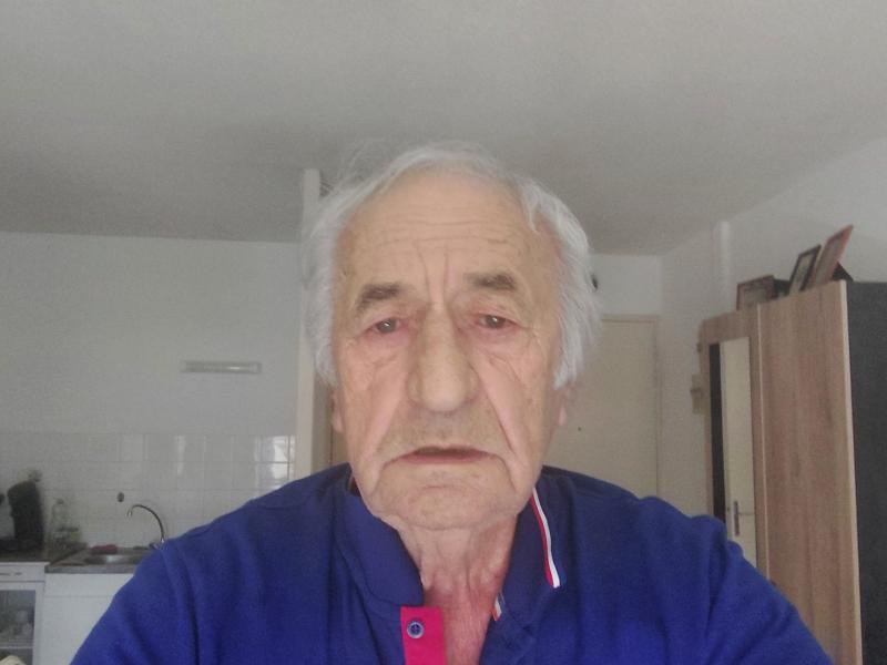 Raymond 84 ans Bourg Argental