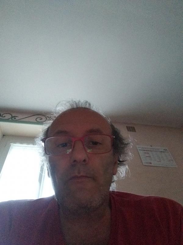 Didier  55 ans Vineuil