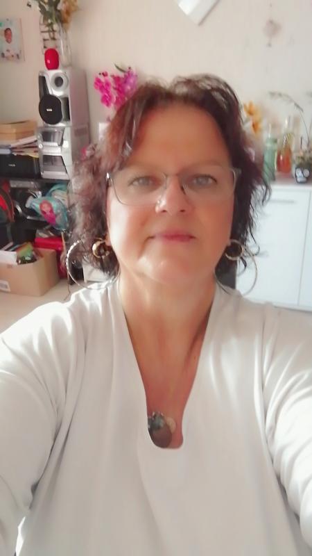 Elisabeth  64 ans Limoges