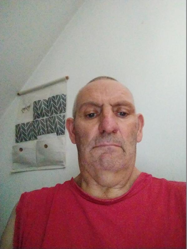 cedric 59 ans Nantes