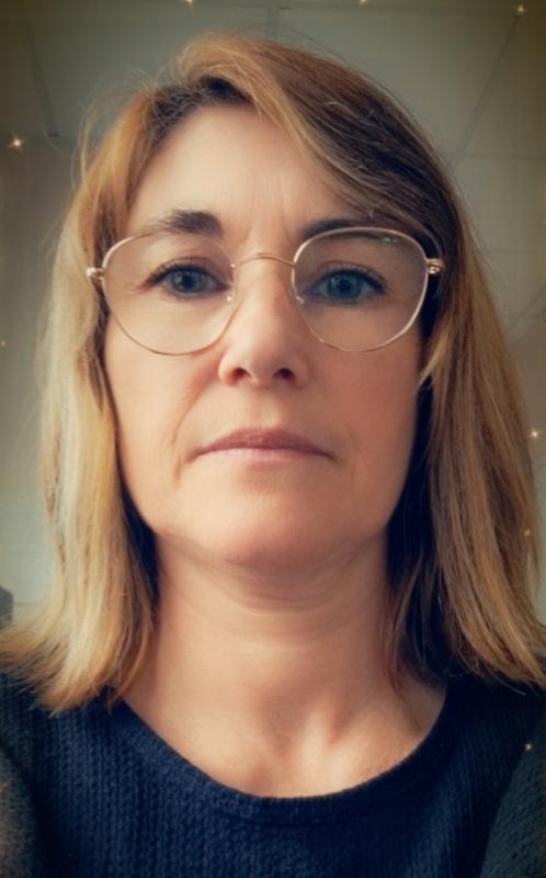 Danièle  51 ans Quimper