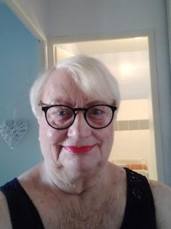 ginou 76 ans Nevers