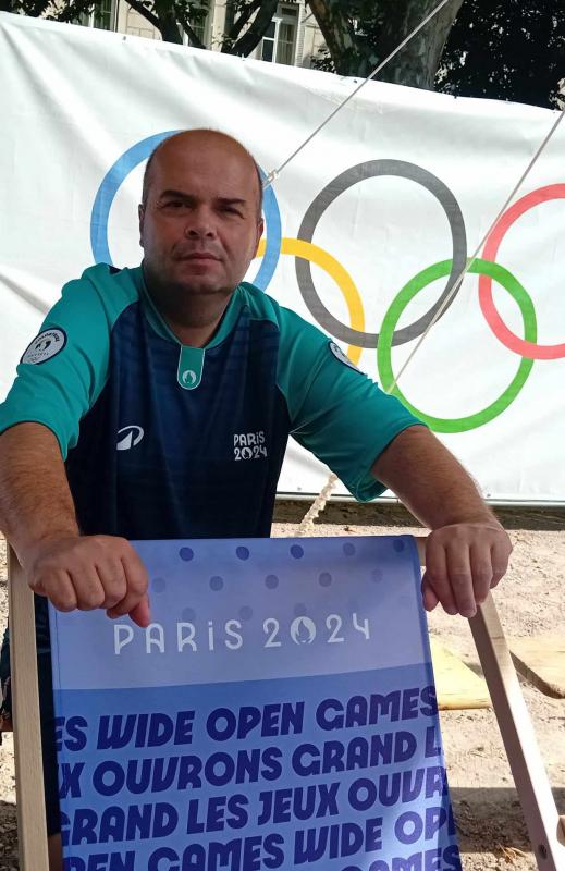 Pierre  55 ans Vénissieux