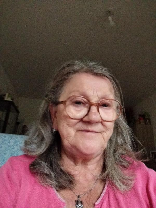 Marie  66 ans Rennes