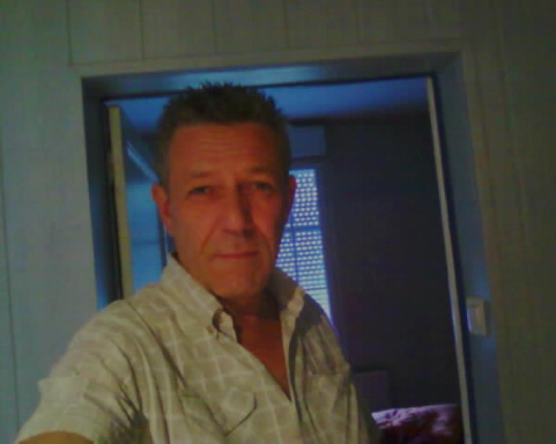 michel 64 ans Nevers