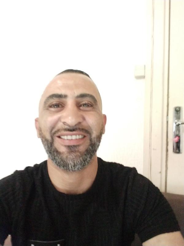 Rayan  44 ans Orléans