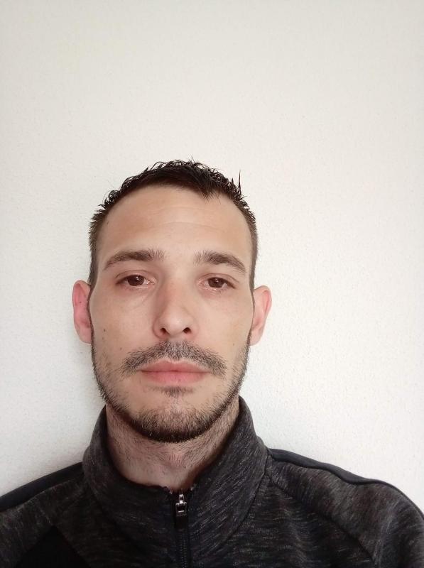 Matt  34 ans Périgueux