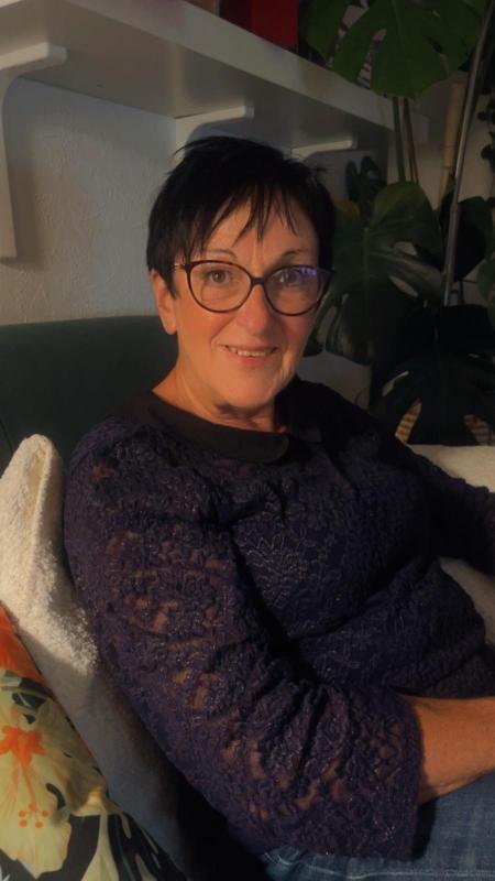 Anne-Marie 68 ans Clermont Ferrand