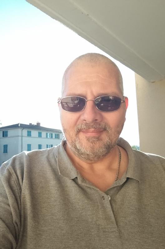 Didier  62 ans Belleville