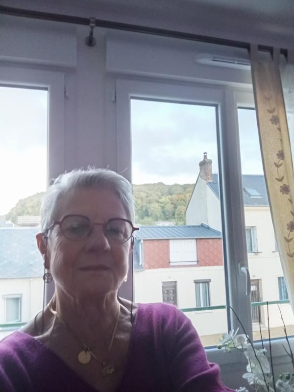 Mary  77 ans Beuzeville la Grenier