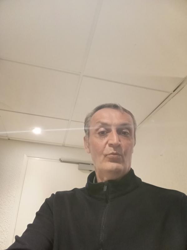 Fabricio  52 ans Nemours