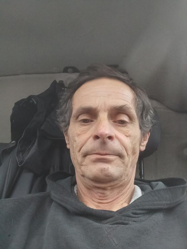 Patrick  53 ans La Ferté Frênel