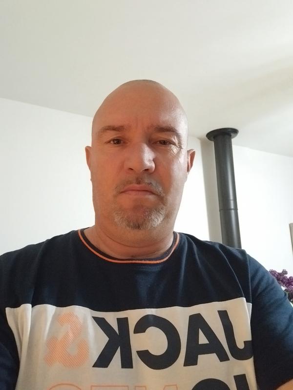 Ludo 51 ans Saint Florent des Bois