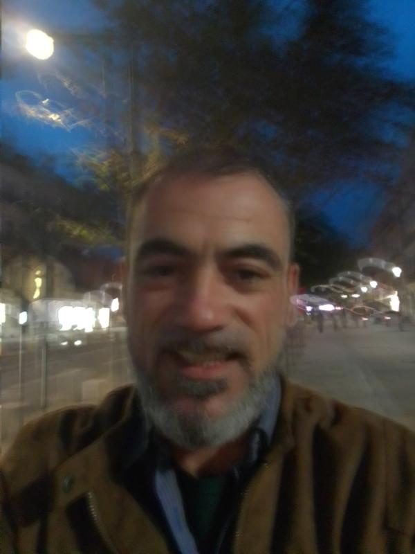 Valentin 39 ans Aix en Provence