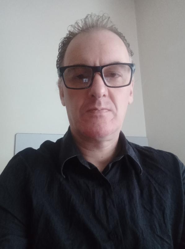 lionel 49 ans Clermont Ferrand