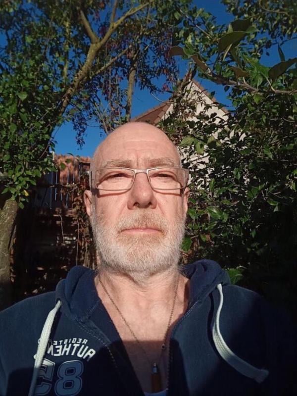 Antoine 66 ans Colmar