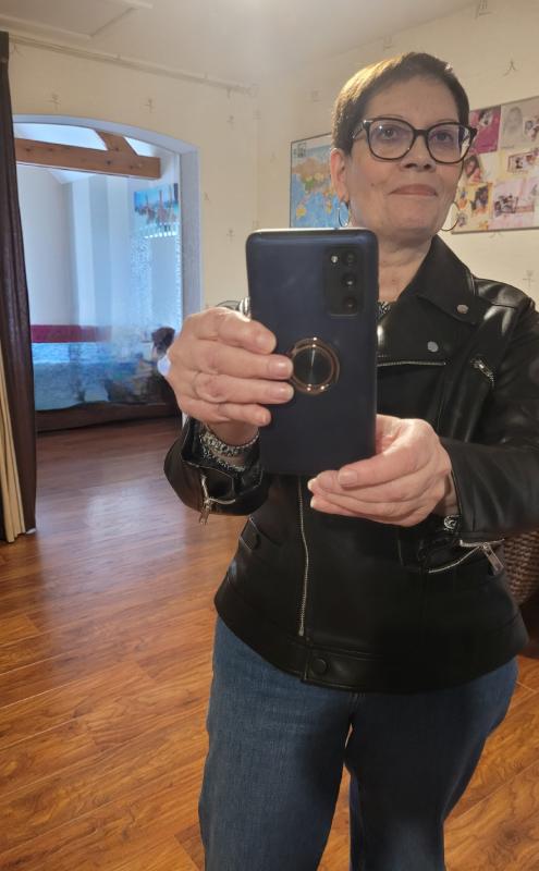 Julie 63 ans Arpajon