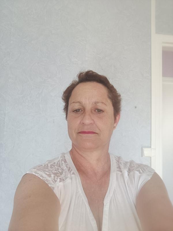 Christine  56 ans Mont Saint Aignan