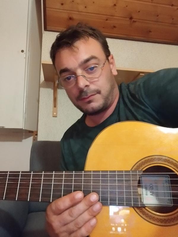 Clément  39 ans Besançon