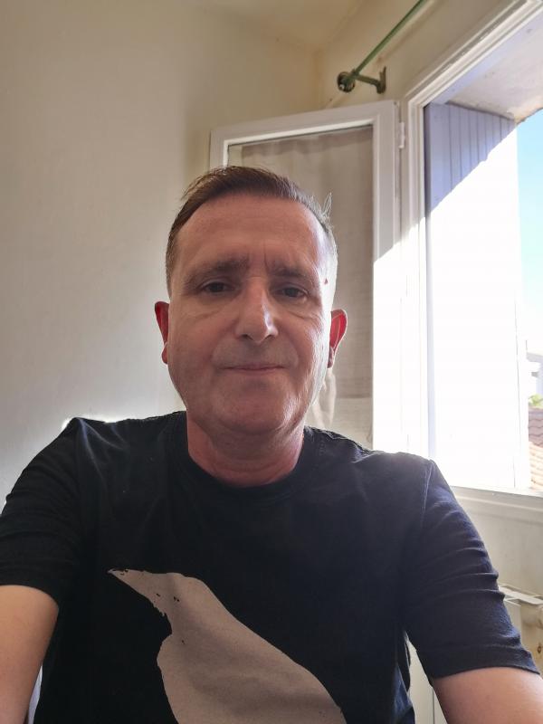 Franck 58 ans Béziers