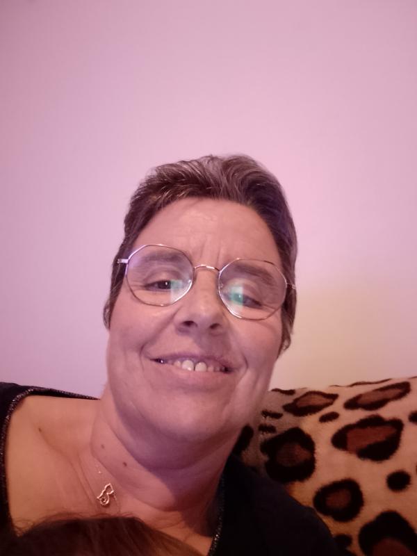 Isabelle  54 ans Narbonne