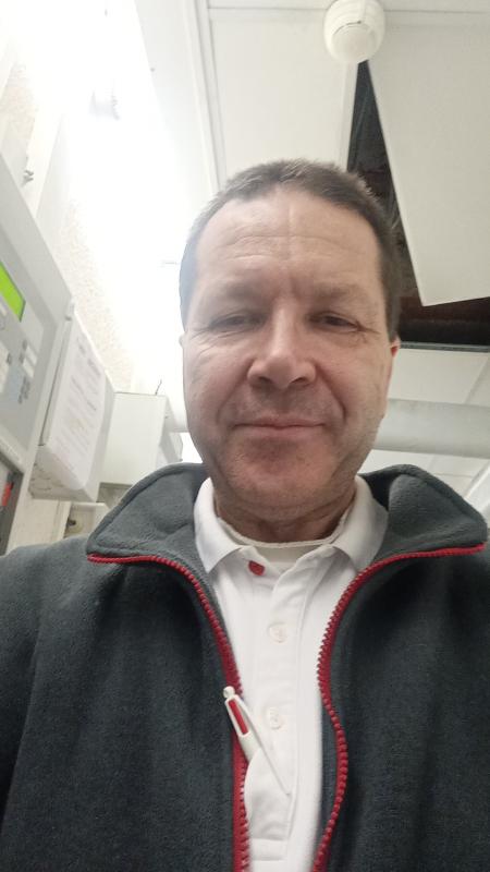 Maxime  52 ans Saint Étienne